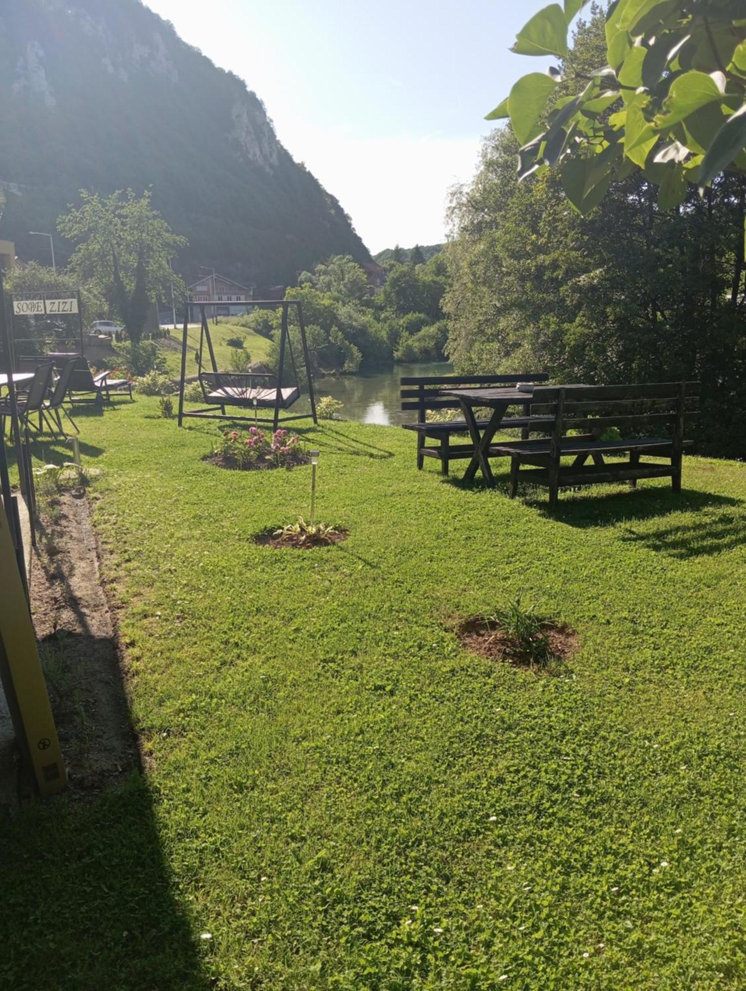 Sobe Zizi Bed & Breakfast Jajce Exterior photo